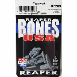 RPR07209 Teamwork Fighter Roque Miniature 25mm Heroic Scale Figure Dungeon Dwellers (ONLINE ORDER ONLY)