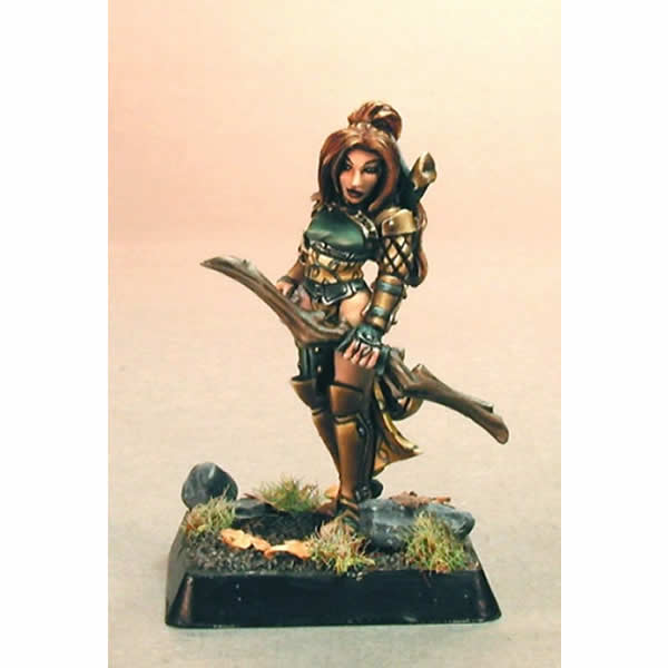 RPR14116 Caerwynn Elven Hero Miniature 25mm Heroic Scale Warlord (ONLINE ORDER ONLY)
