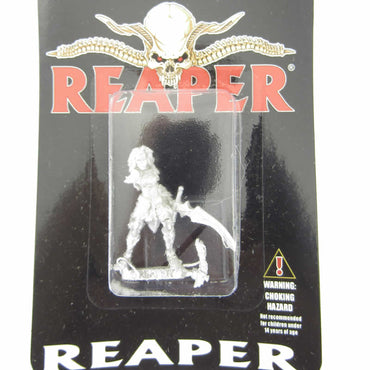 RPR14340 Samantha Of The Blade Warlord Miniature 25mm Heroic Scale (ONLINE ORDER ONLY)