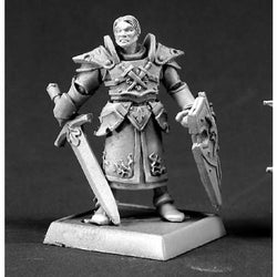 RPR14508 Vernone Ivy Crown Captain Miniature 25mm Heroic Scale (ONLINE ORDER ONLY)