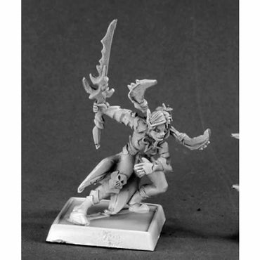 RPR14538 Vysa Darkspawn Elf Captain Miniature 25mm Heroic Scale (ONLINE ORDER ONLY)