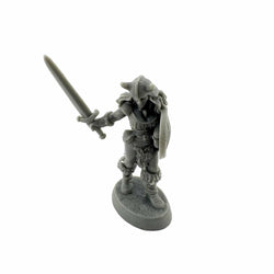 RPR20331 Jana Frostwind Female Barbarian Miniature 25mm Heroic Scale Figure Bones Black (ONLINE ORDER ONLY)