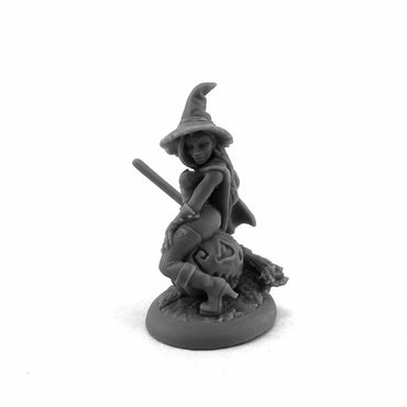RPR30163 Elise the Witch Miniature Figure 25mm Heroic Scale Reaper Bones USA (ONLINE ORDER ONLY)