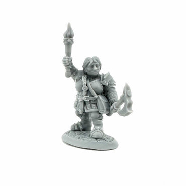 RPR30186 Hargret Ironthumb Dwarf Heroine Miniature Figure 25mm Heroic Scale Reaper Bones USA (ONLINE ORDER ONLY)