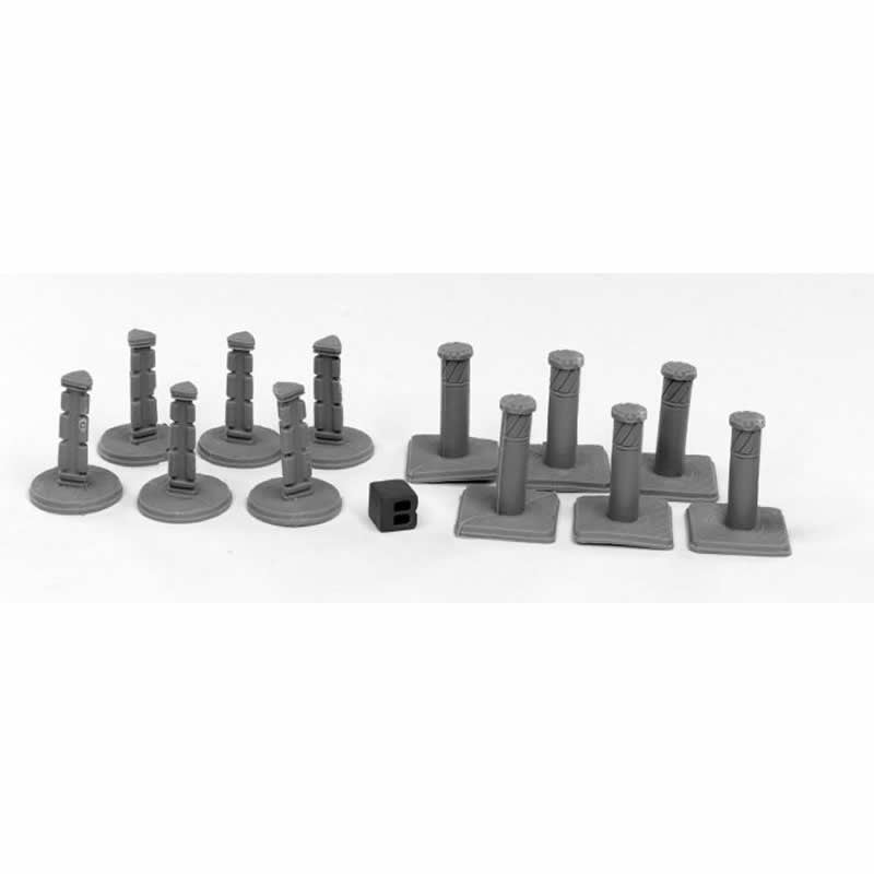 RPR49004 Bollards Short Post Miniature 25mm Heroic Scale Bones Black (ONLINE ORDER ONLY)
