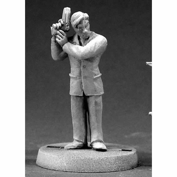 RPR50010 Daniel Sterling Agent of Guard Miniature 25mm Heroic Scale (ONLINE ORDER ONLY)