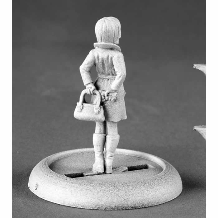 RPR50143 Agatha Fox Female Spy Miniature 25mm Heroic Scale (ONLINE ORDER ONLY)
