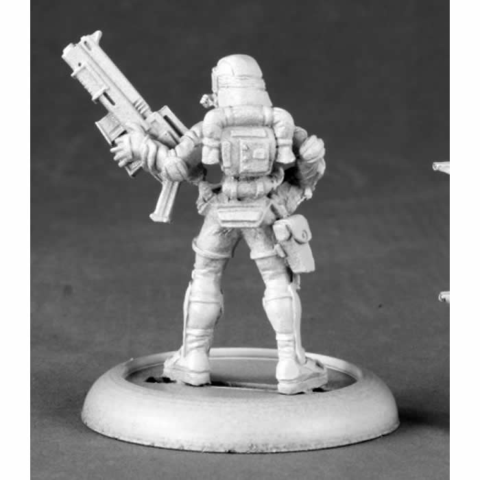 RPR50146 Female Nova Corp Officer Miniature 25mm Heroic Scale (ONLINE ORDER ONLY)