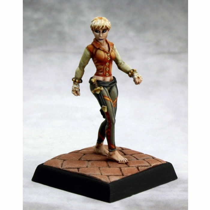 RPR60102 Trinia Sabor Miniatures 25mm Heroic Scale Pathfinder Series (ONLINE ORDER ONLY)