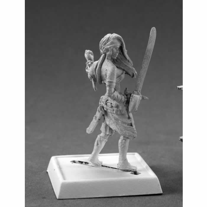 RPR60134 Isabella Locke Pirate Miniatures 25mm Heroic Scale Pathfinder (ONLINE ORDER ONLY)