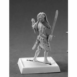 RPR60134 Isabella Locke Pirate Miniatures 25mm Heroic Scale Pathfinder (ONLINE ORDER ONLY)