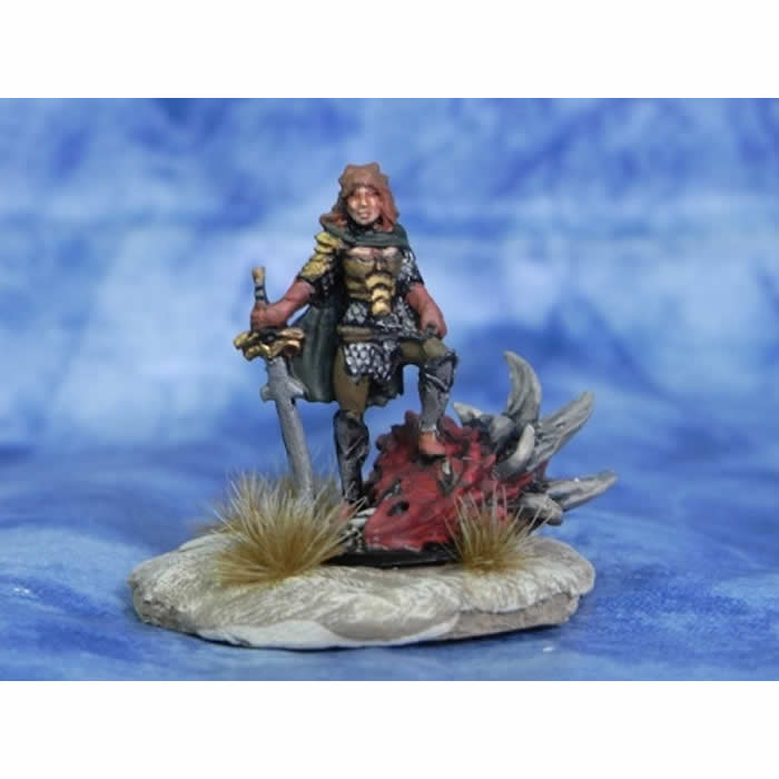 RPR77039 Janan Female Dragon Slayer Miniature 25mm Heroic Scale (ONLINE ORDER ONLY)