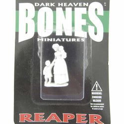 RPR77087 Townsfolk Mom and Kids Miniature 25mm Heroic Scale (ONLINE ORDER ONLY)