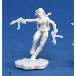 RPR80025 Bonnie Female Hunter Miniature 25mm Heroic Scale (ONLINE ORDER ONLY)