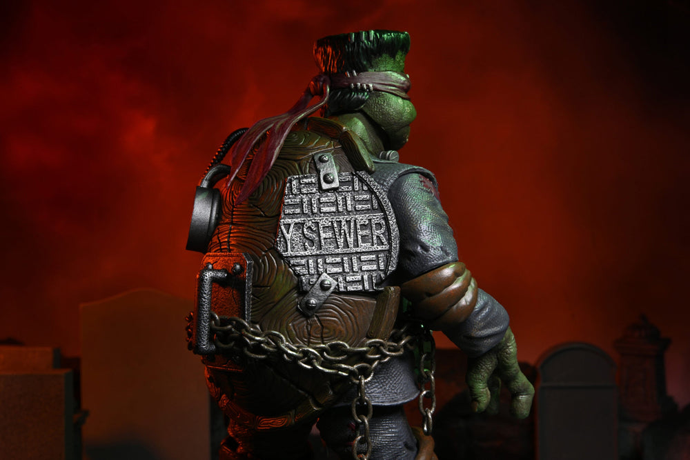 NECA Universal Monsters x Teenage Mutant Ninja Turtles - Ultimate Raphael as Frankenstein’s Monster (ONLINE ORDER ONLY)