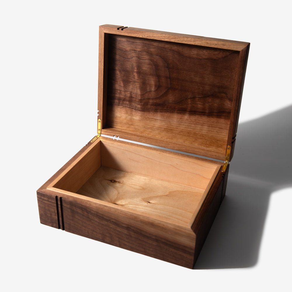 Keepsake Box - Black Walnut and Maple (ONLINE ORDER ONLY)