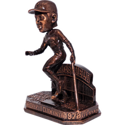 Roberto Clemente Bronze Bobblehead (ONLINE ORDER ONLY)