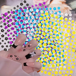 1pcs Black & White Flower Nail Art Stickers 3D Self-Adhesive Daisy Nail Art Decals 5-Petal Floral Nail Art Decoration Supplies * (ONLINE ORDER ONLY)