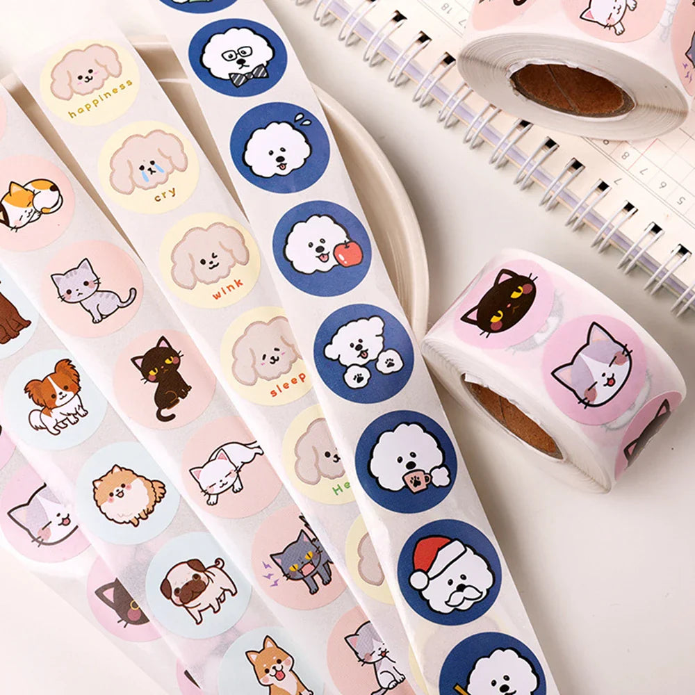 500pcs/Roll Cartoon Animal Stickers Anime Round Seal Diy Laptop Decals Stickers Cute Book Children Reward Kids Toy Gift (ONLINE ORDER ONLY)