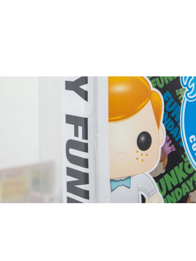Freddy Funko as Yoda SE 2018 SDCC Exclusive/450 Made [light damage] (Online Order Only)