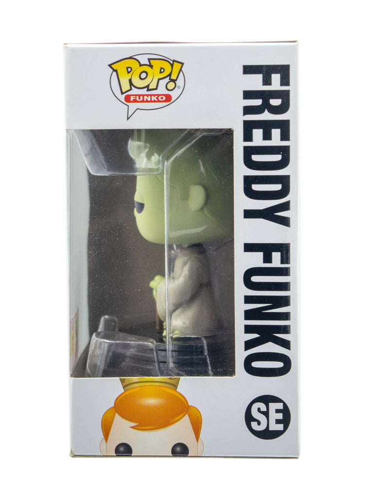 Freddy Funko as Yoda SE 2018 SDCC Exclusive/450 Made [light damage] (Online Order Only)
