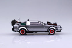 Back to the Future Part III pull-back DeLorean 1:43 scale plastic model kit (ONLINE ORDER ONLY)