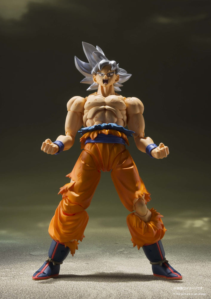 Dragon Ball Z SON GOKU ULTRA INSTINCT S.H.FIGUARTS Action Figure (ONLINE ORDER ONLY)