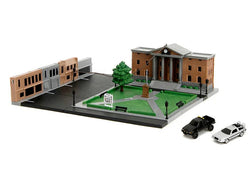 Back to the Future die-cast Courthouse diorama with DeLorean & Toyota vehicles (ONLINE ORDER ONLY)