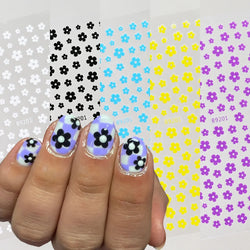 1pcs Black & White Flower Nail Art Stickers 3D Self-Adhesive Daisy Nail Art Decals 5-Petal Floral Nail Art Decoration Supplies * (ONLINE ORDER ONLY)