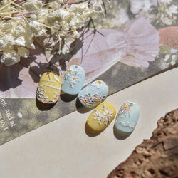 Colourful Daisy Cosmos Hot Stamping Petal Delicate and Pretty Plant Self Adhesive Nail Art Decoration Stickers Manicure Decals (ONLINE ORDER ONLY)