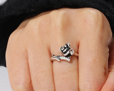 Flower Rose Ring Metal for Cosplay Game Night Dungeons and Dragons (adjustable) (Online Only)