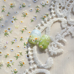 Rural Style White Daisy Flower Butterfly Small Wildflowers 5D Soft Embossed Relief Adhesive Nail Art Stickers 3D Manicure Decals (ONLINE ORDER ONLY)