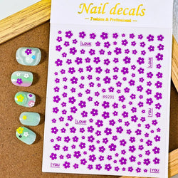 1pcs Black & White Flower Nail Art Stickers 3D Self-Adhesive Daisy Nail Art Decals 5-Petal Floral Nail Art Decoration Supplies * (ONLINE ORDER ONLY)