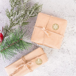 New kraft Paper Christmas White Snowflake Santa Claus Stickers Party Decoration Gift Sealer Office Stationery (ONLINE ORDER ONLY)