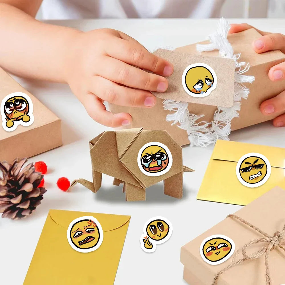 500pcs Little Yellow Face Stickers for Kids School Teacher Reward Sticker Party Decor Small Business Label Scrapbooking Stickers (ONLINE ORDER ONLY)
