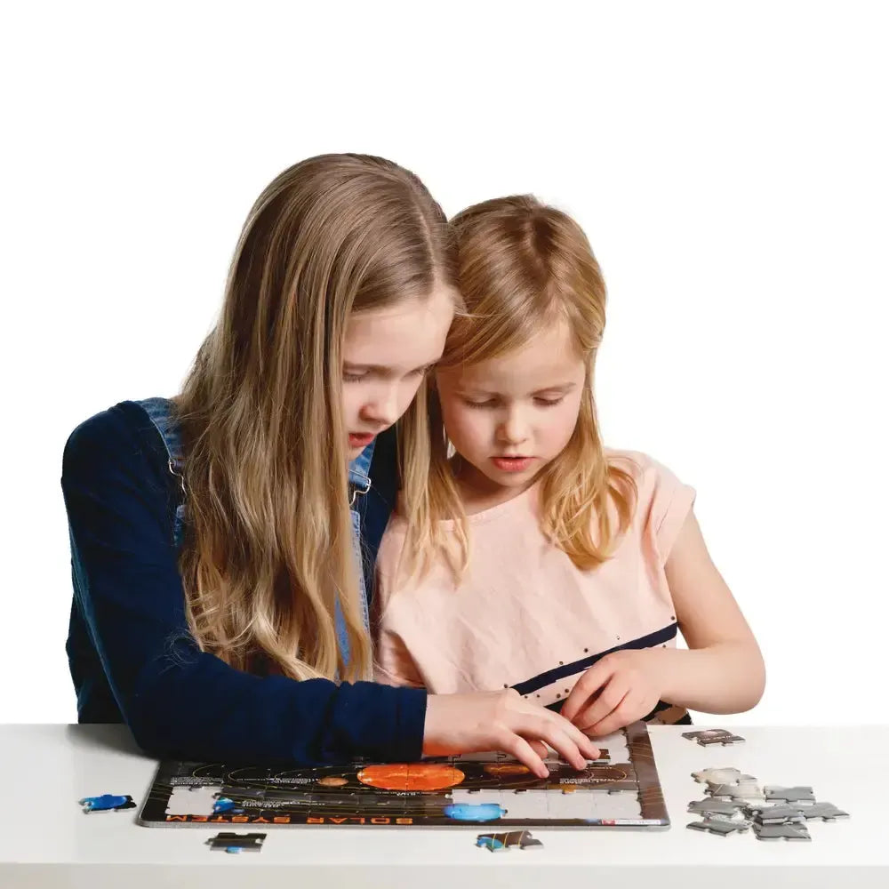Solar System 70 Piece Tray Jigsaw Puzzle Larsen