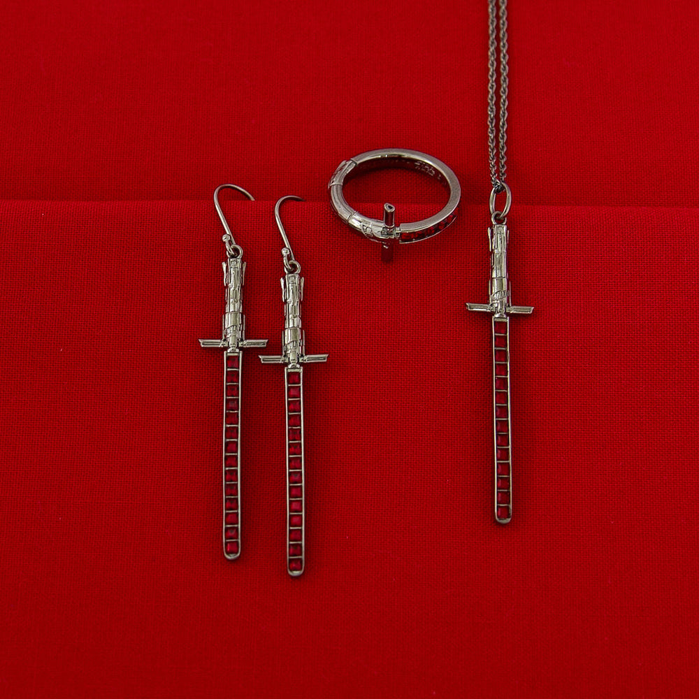 Star Wars X RockLove Kylo Ren Crystal Lightsaber Necklace (ONLINE ORDER ONLY)