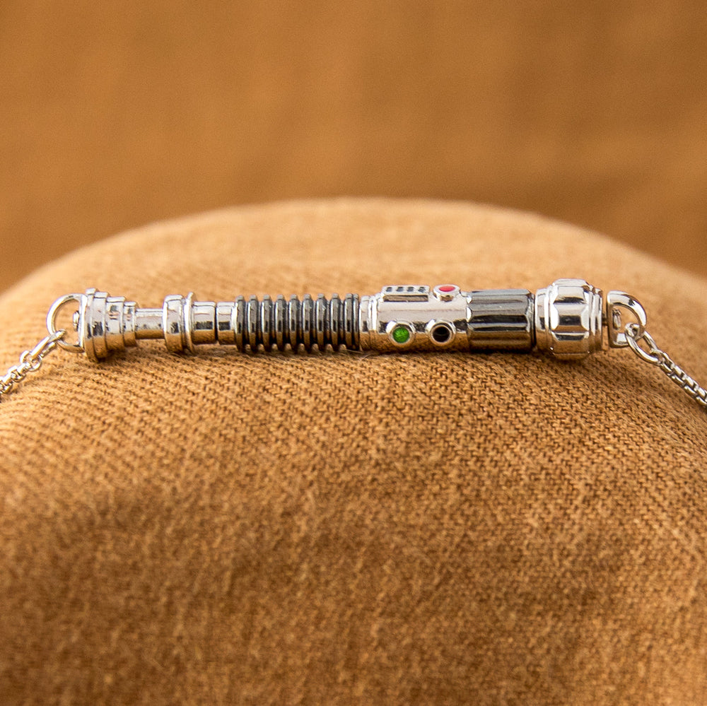 Star Wars X RockLove LIGHTSABER WORKSHOP Duty and Resolve Lightsaber Necklace (ONLINE ORDER ONLY)