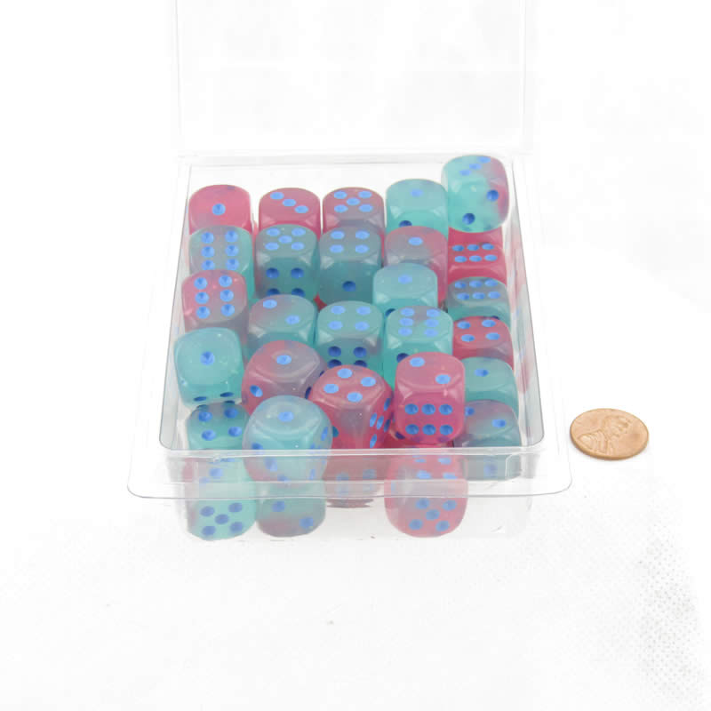 WCXDG1664E50 Gel Green and Pink Gemini Luminary Dice Blue Pips D6 16mm (5/8in) Pack of 50 (ONLINE ORDER ONLY)