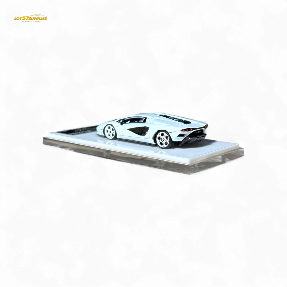 Fuelme Model NEO COUNTACH LPI 800-4 BIANCO SIDERALE 1:64 Resin (ONLINE ORDER ONLY)