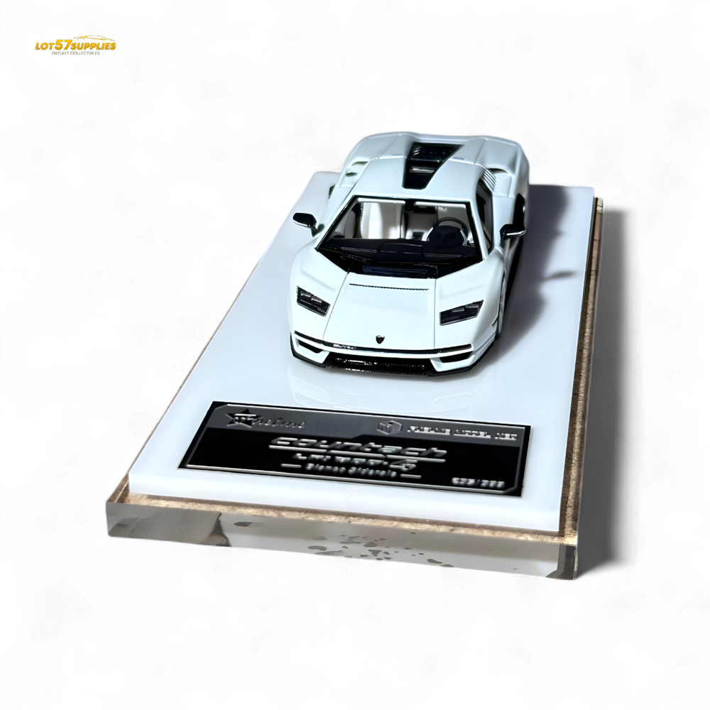 Fuelme Model NEO COUNTACH LPI 800-4 BIANCO SIDERALE 1:64 Resin (ONLINE ORDER ONLY)
