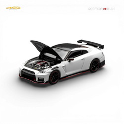 (Pre-Order) Motorhelix Nissan GT-R NISMO R35 Special Edition 2022 - Brilliant White Pearl 1:64 (ONLINE ORDER ONLY)