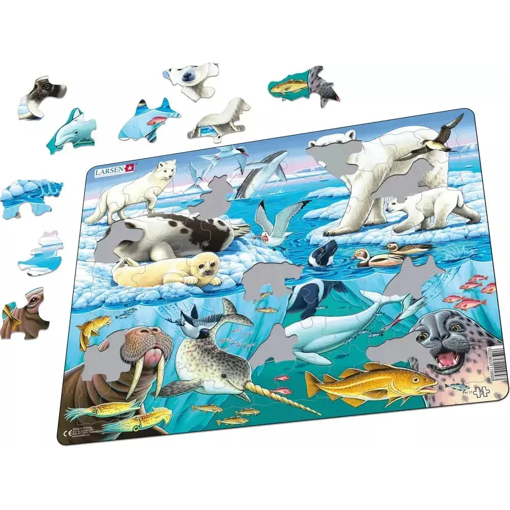 Wildlife On & Around an Arctic Iceberg 75 Piece Tray Jigsaw Puzzle Larsen