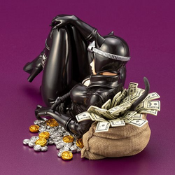 KOTOBUKIYA Bishoujo: DC Comics Catwoman Returns Statue (ONLINE ORDER ONLY)
