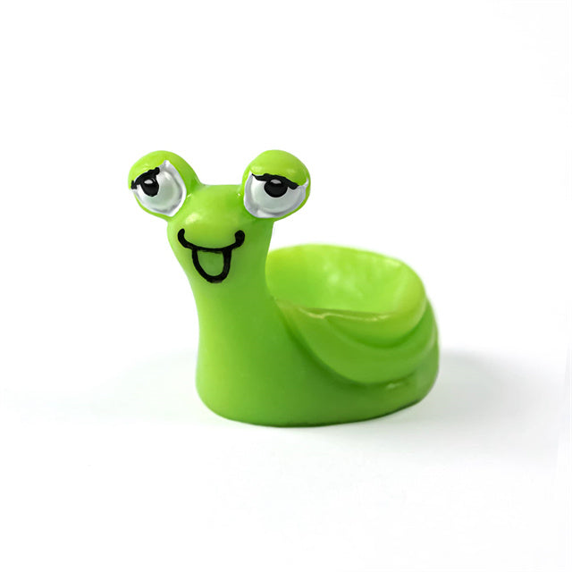 Green Snail d20 Stand: Small Plastic Novelty Item for Dice Lovers Desks (Online Only)