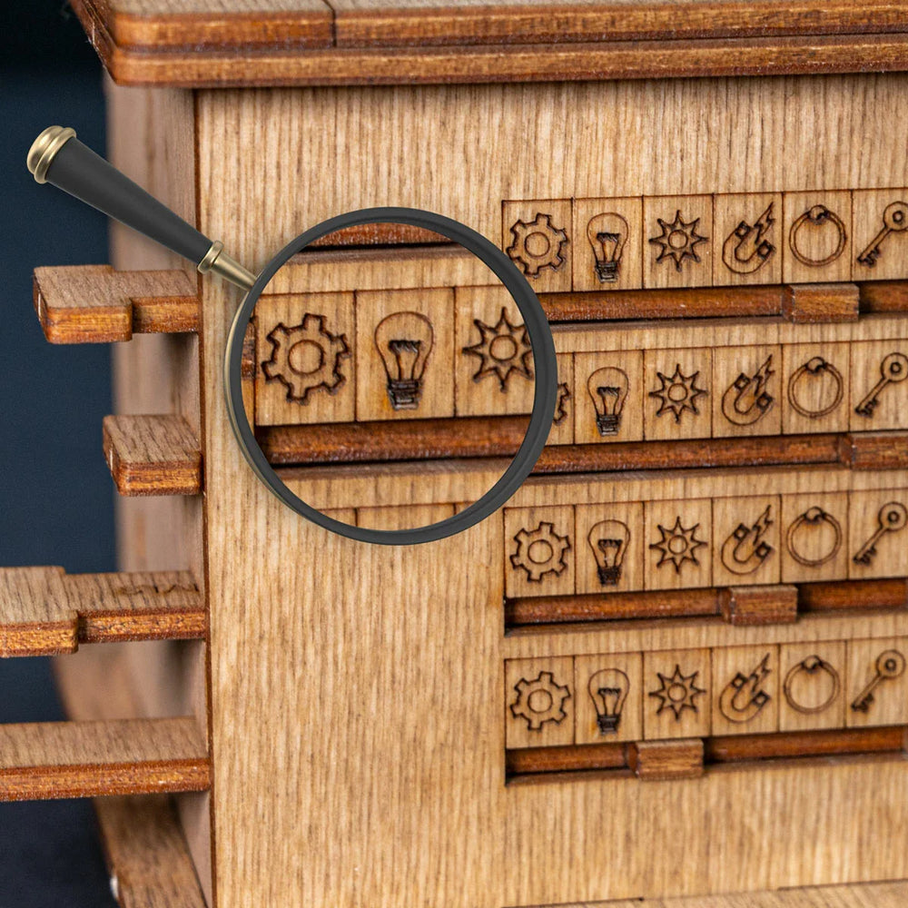 Cluebox: Escape Room In a Box - Schrodinger's cat (ONLINE ORDER ONLY)
