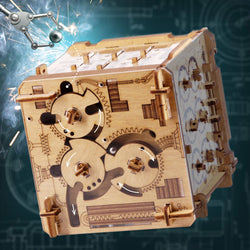 Cluebox: Escape Room In a Box - Cambridge Labyrinth (ONLINE ORDER ONLY)