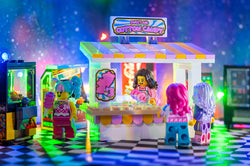 Sweet Air Cotton Candy Stand with Employee Minifig (ONLINE ORDER ONLY)