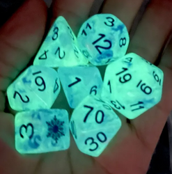 Midnight Frost: Deep Blue Snowflake D&D 7-Dice Set w/Snowflake Emblem (Online Only)