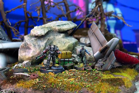 Fallout: Wasteland Warfare - Brotherhood of Steel - Elder Maxon and Captain Kells (ONLINE ORDER ONLY)
